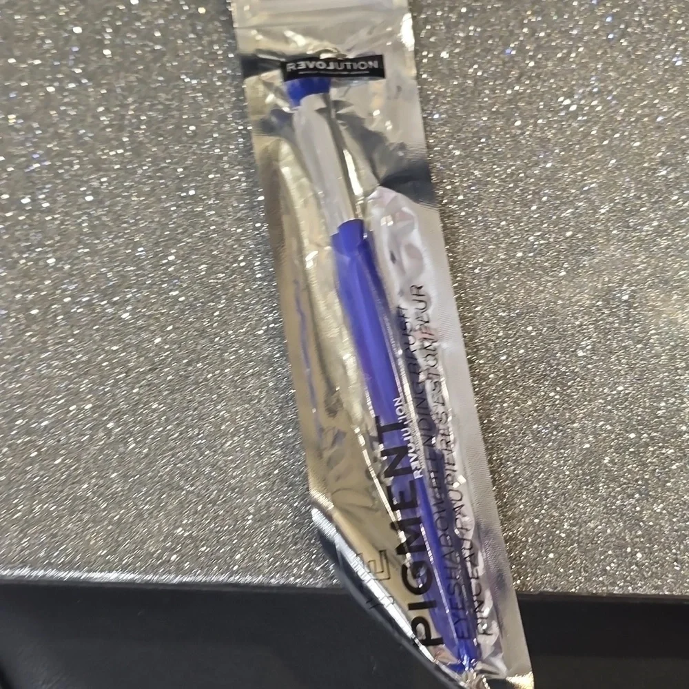 Revolution‎ Beauty Revolve Detailed Eye Brush